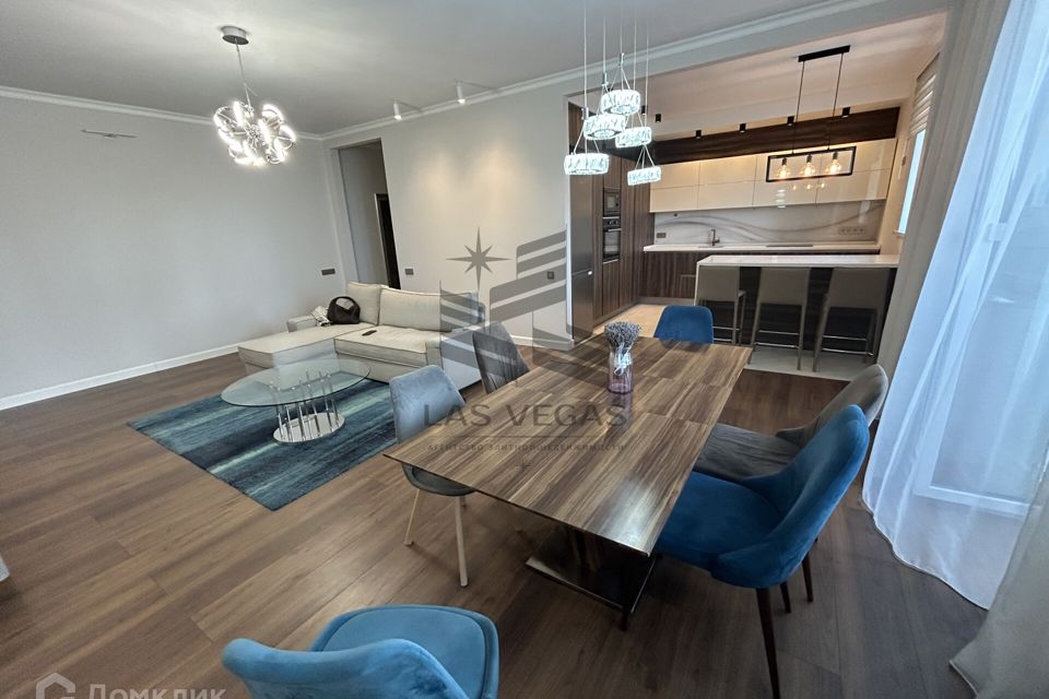 Сдаётся 3-комнатная квартира, 103 м²