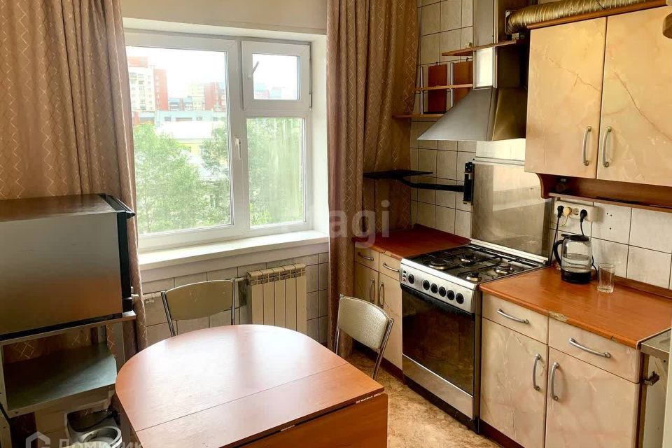 Продаётся 3-комнатная квартира, 63 м²