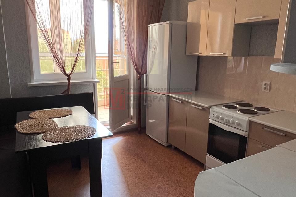 Сдаётся 1-комнатная квартира, 42 м²