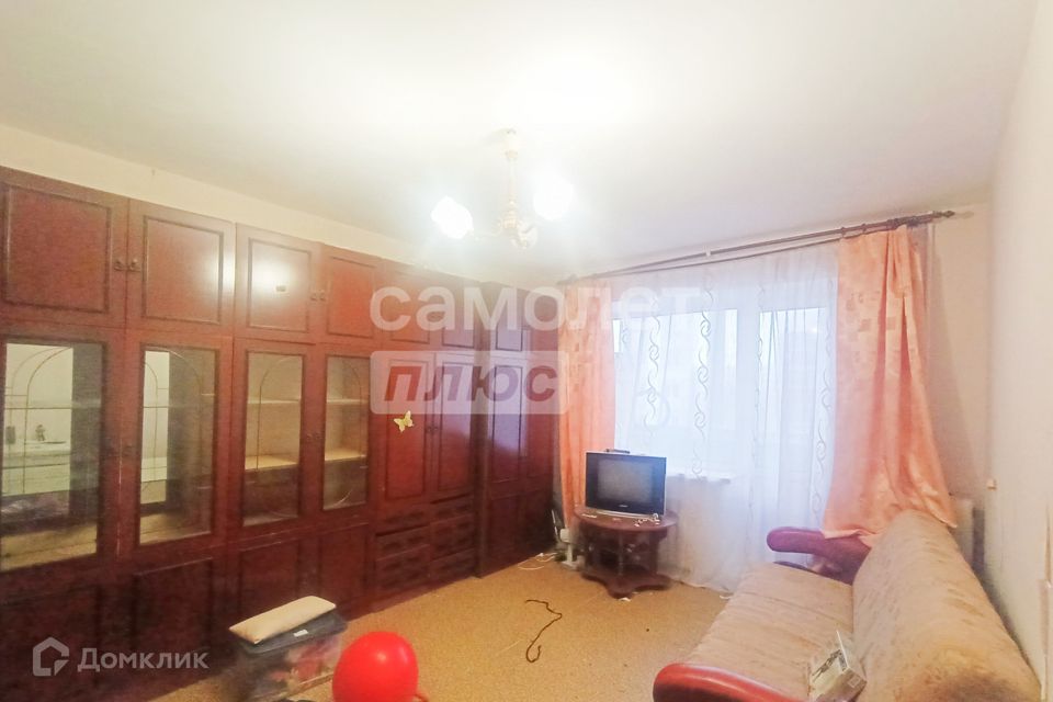 Продаётся 1-комнатная квартира, 37.7 м²