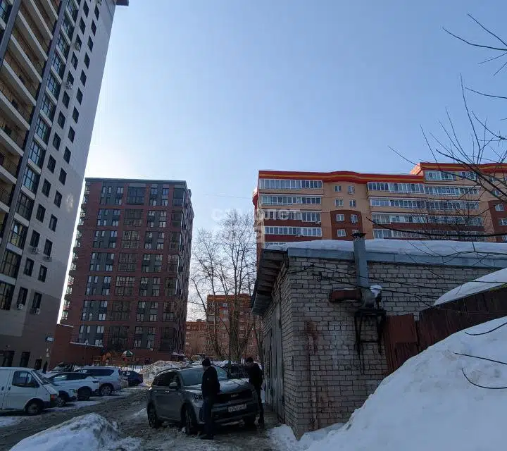 Продаётся гараж, 81 м²