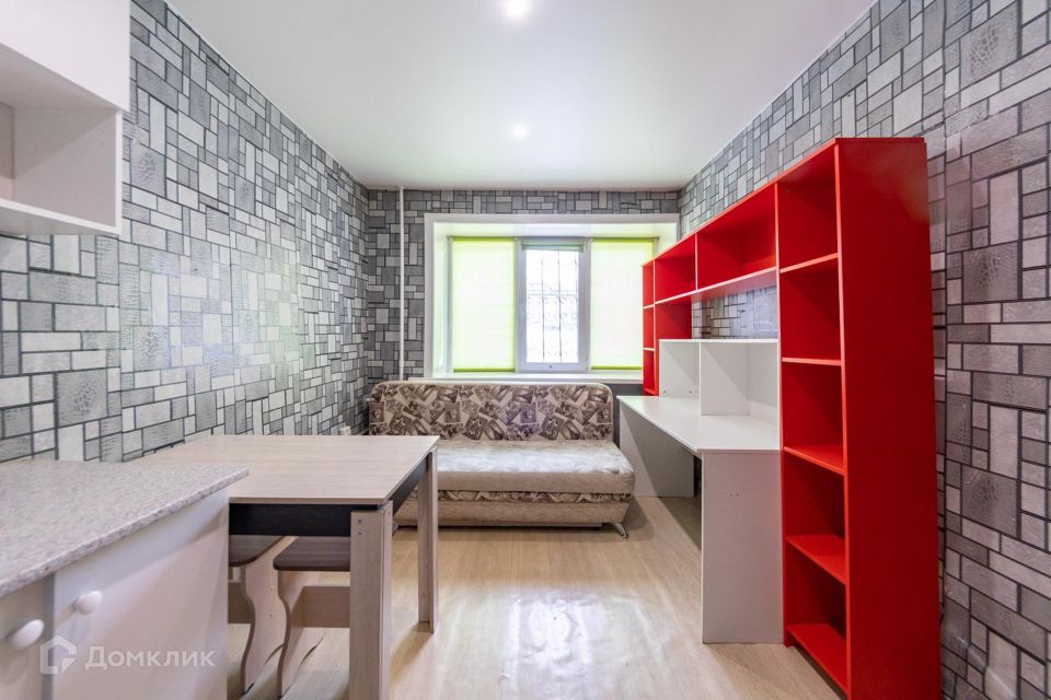 Продаётся комната в 6-комн. квартире, 9.5 м²