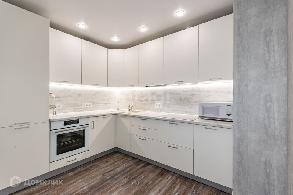 Продаётся 2-комнатная квартира, 69 м²