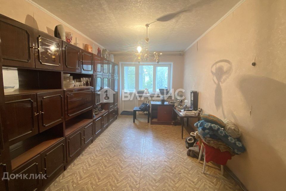 Продаётся 3-комнатная квартира, 57.4 м²