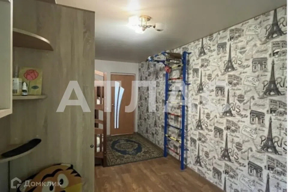 Продаётся 3-комнатная квартира, 62.8 м²
