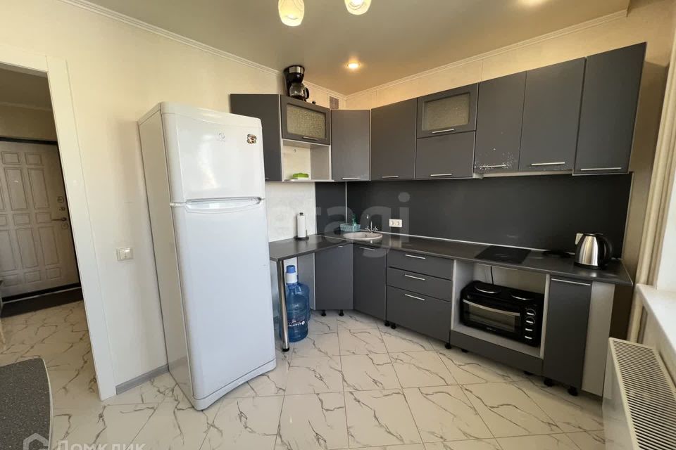 Сдаётся 2-комнатная квартира, 56 м²