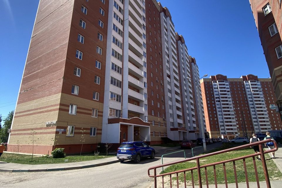 Продаётся 1-комнатная квартира, 42.3 м²