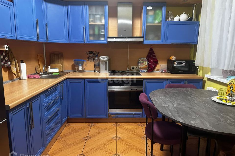 Продаётся 3-комнатная квартира, 63.8 м²