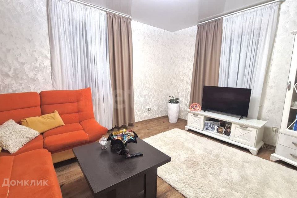 Продаётся 3-комнатная квартира, 58.3 м²