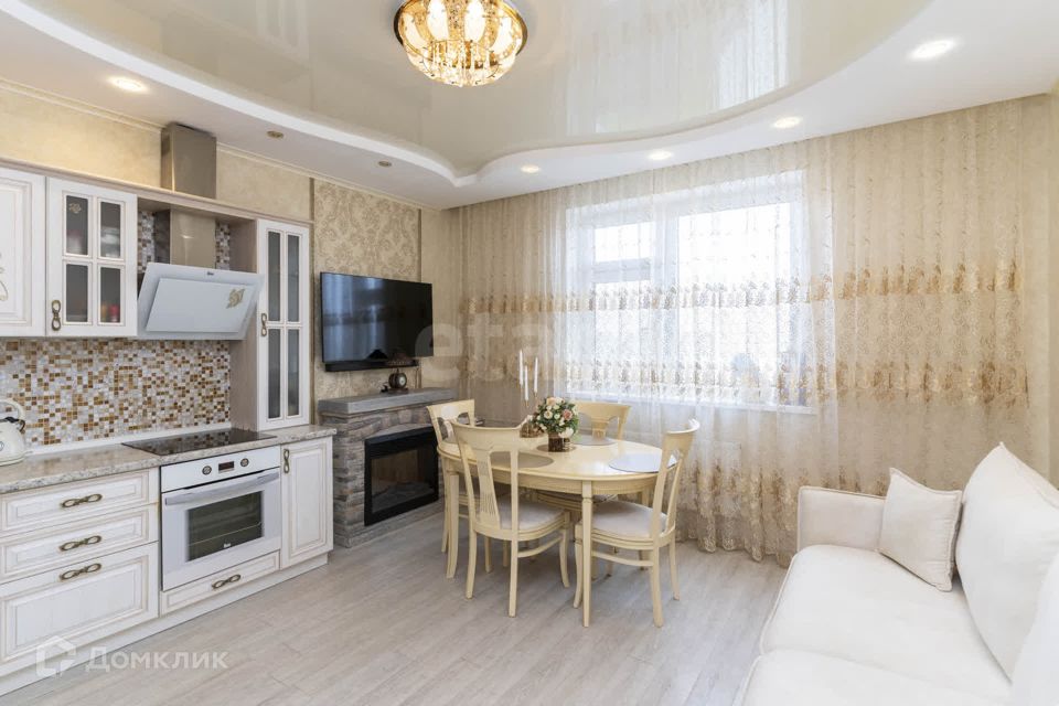 Продаётся 2-комнатная квартира, 69.2 м²