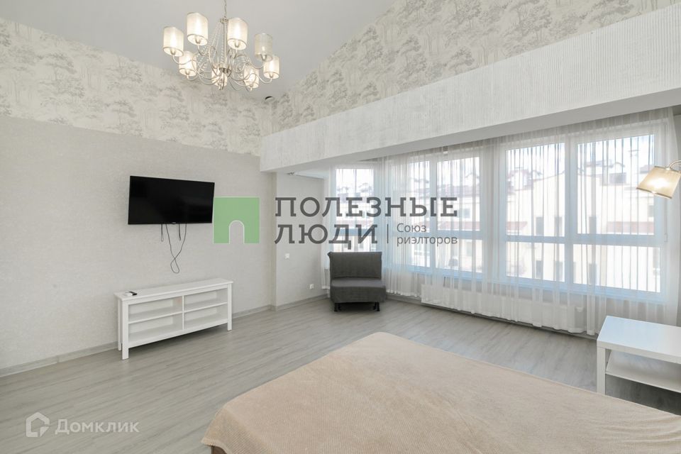 Сдаётся 2-комнатная квартира, 73 м²