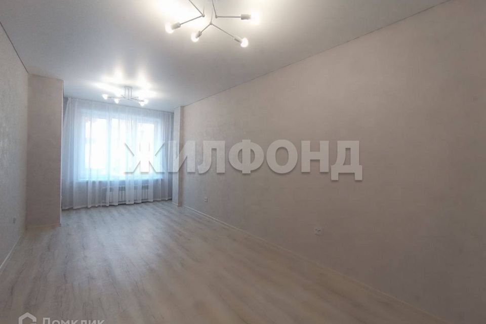Продаётся 1-комнатная квартира, 42 м²