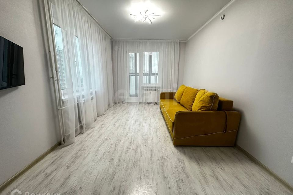 Сдаётся 2-комнатная квартира, 66.4 м²