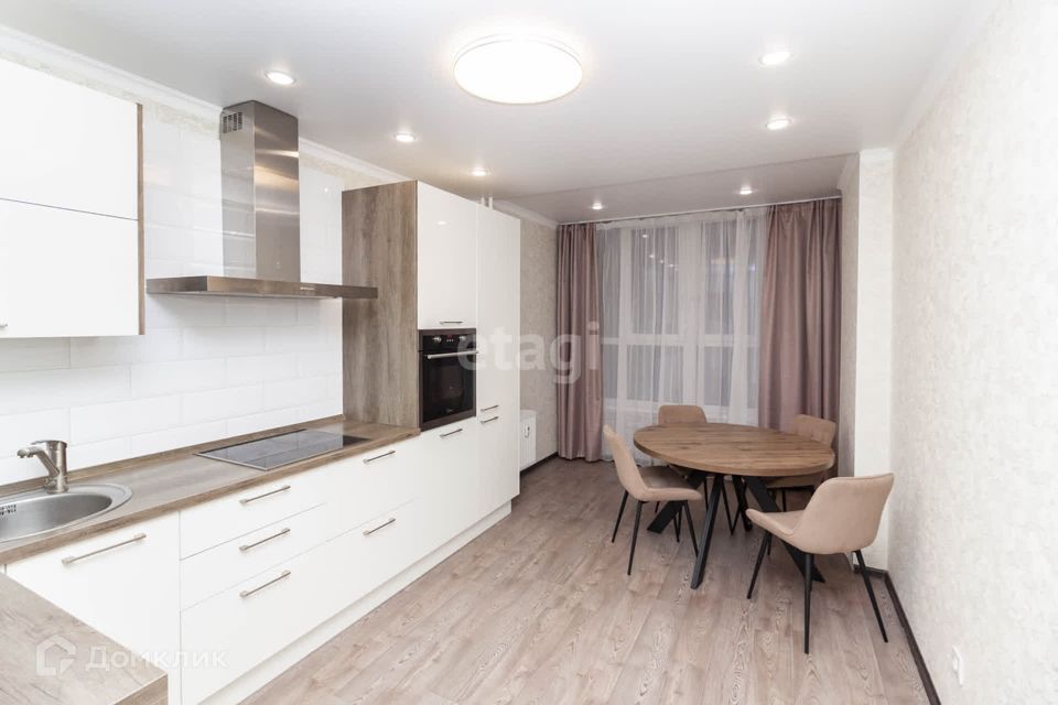 Сдаётся 2-комнатная квартира, 55.5 м²