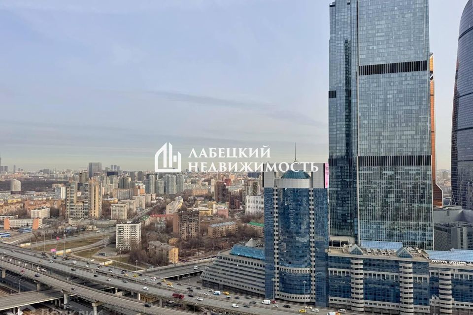 Продаётся 2-комнатная квартира, 56.5 м²