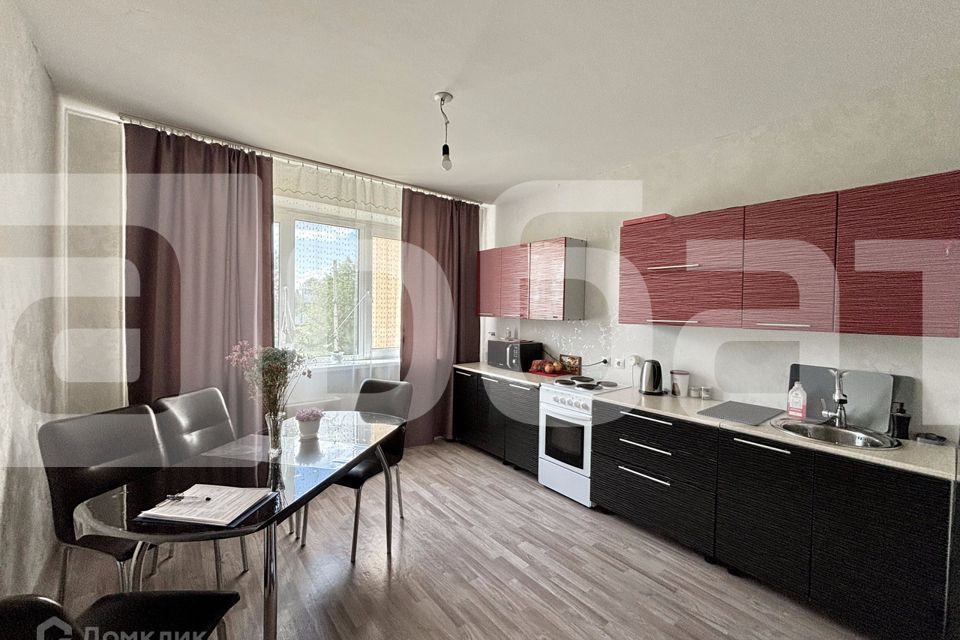Продаётся 3-комнатная квартира, 100.4 м²