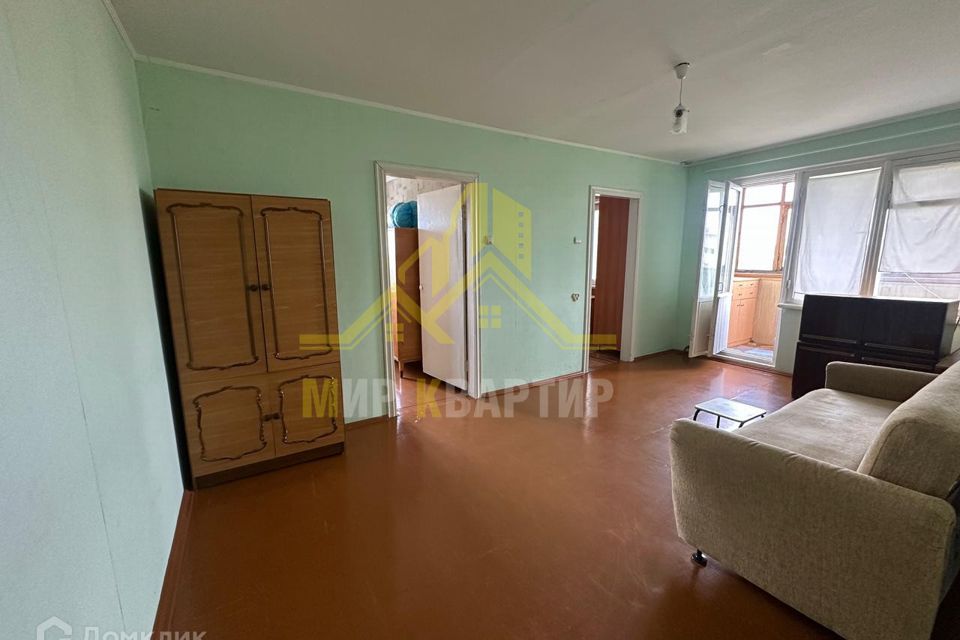 Продаётся 4-комнатная квартира, 61 м²