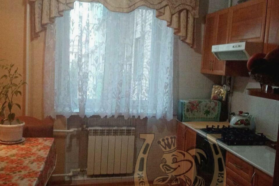 Продаётся 4-комнатная квартира, 81.6 м²