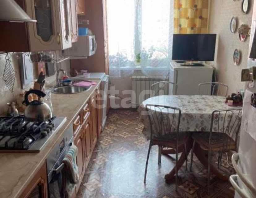 Продаётся 3-комнатная квартира, 63 м²