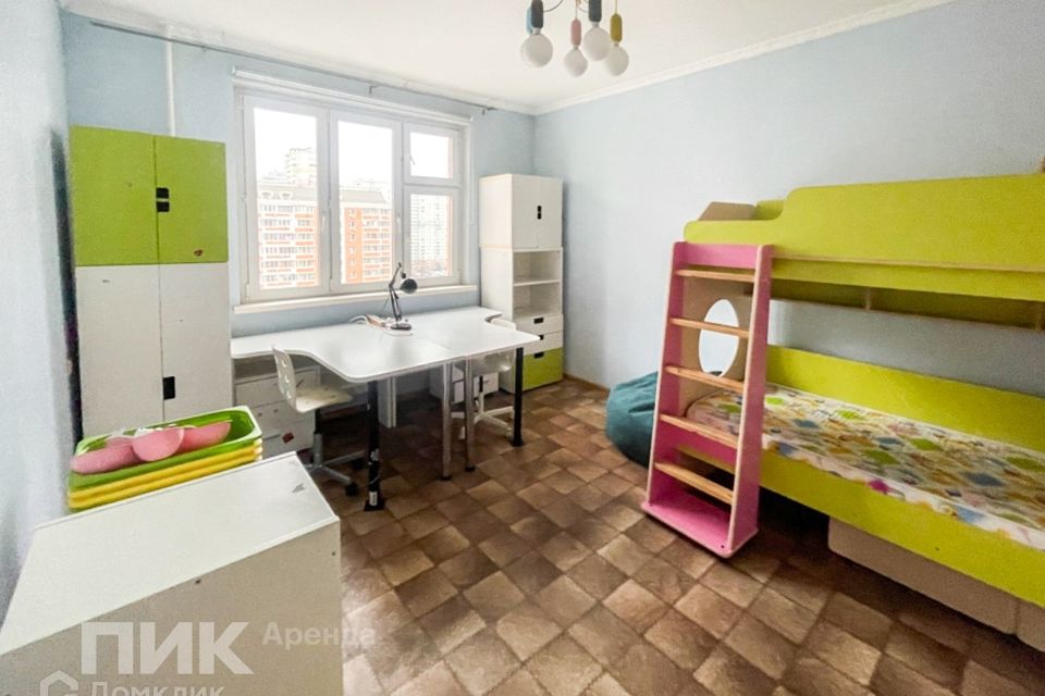 Сдаётся 3-комнатная квартира, 76.2 м²