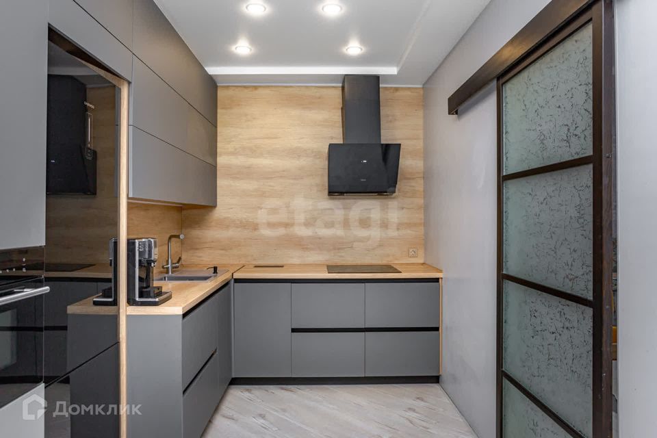 Продаётся 2-комнатная квартира, 60.5 м²