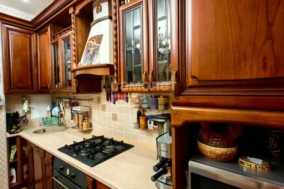 Продаётся 3-комнатная квартира, 71.7 м²