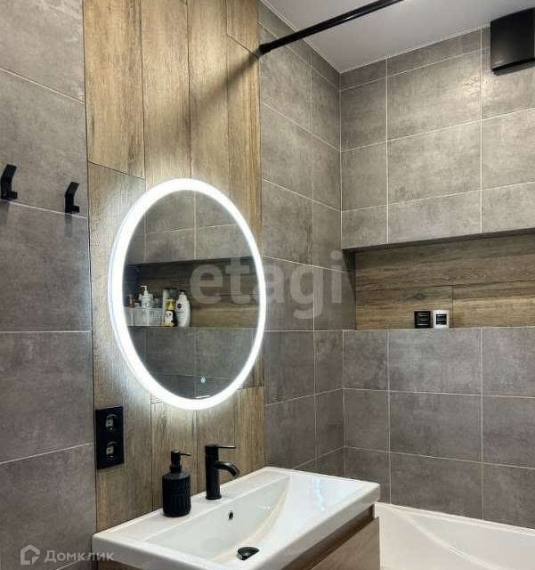 Продаётся 2-комнатная квартира, 69.1 м²