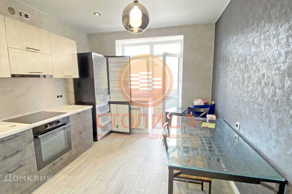 Сдаётся 1-комнатная квартира, 42 м²