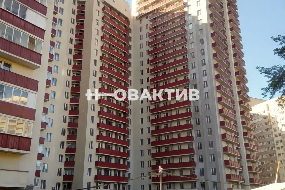 Продаётся 4-комнатная квартира, 113.5 м²