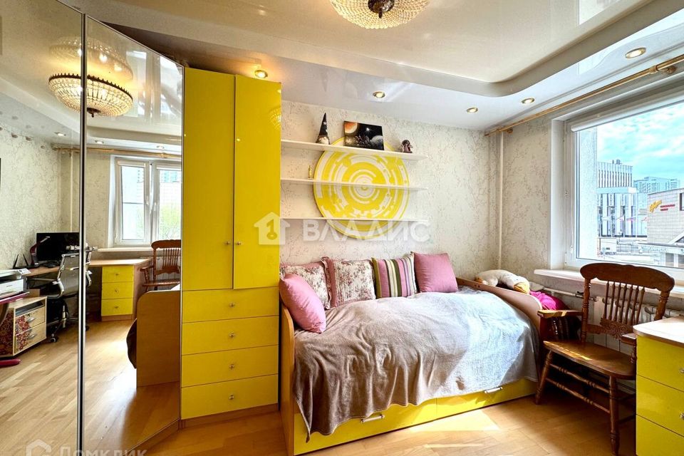 Продаётся 2-комнатная квартира, 65.6 м²