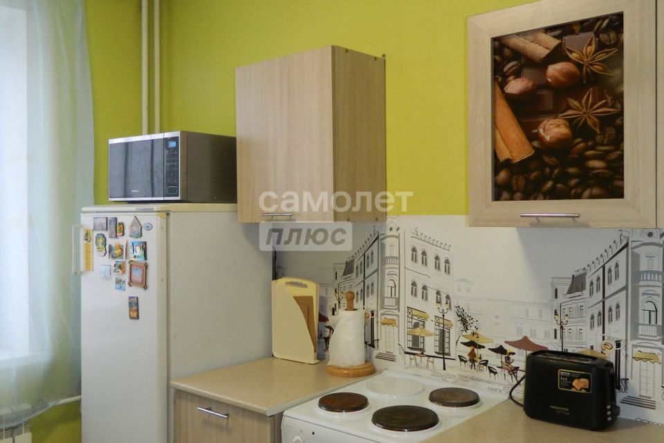 Продаётся 2-комнатная квартира, 58.2 м²