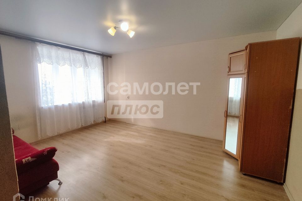 Продаётся 1-комнатная квартира, 38.3 м²