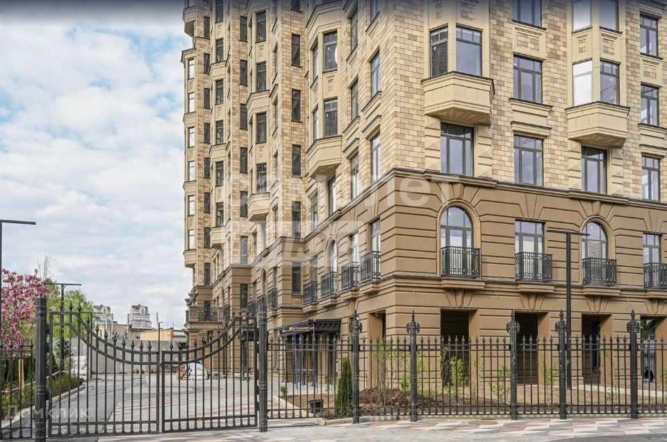 Продаётся 2-комнатная квартира, 62.3 м²