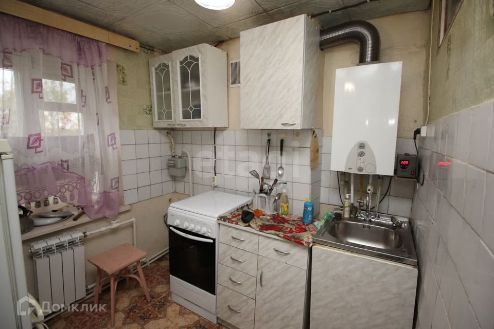 Продаётся 3-комнатная квартира, 49.9 м²