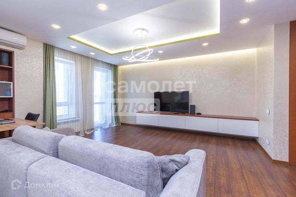 Продаётся 3-комнатная квартира, 92 м²