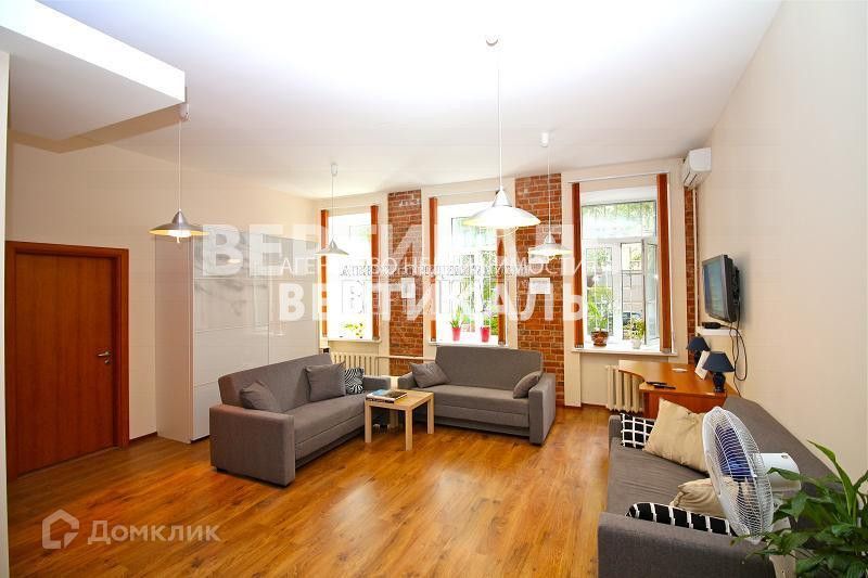 Сдаётся 2-комнатная квартира, 58 м²