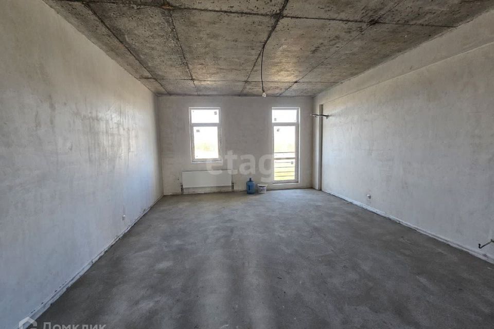 Продаётся 1-комнатная квартира, 65.7 м²