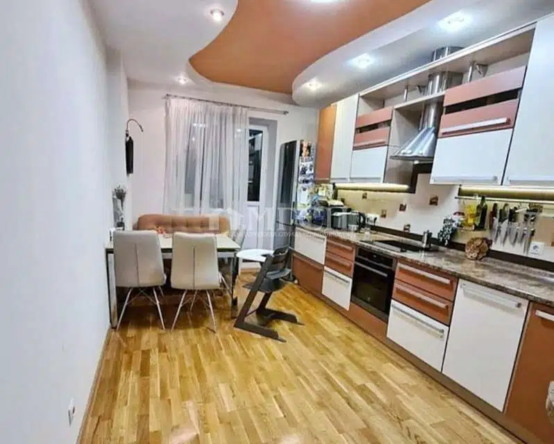 Продаётся 2-комнатная квартира, 70 м²