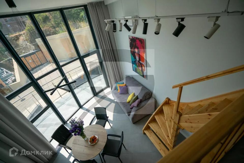 Продаётся 2-комнатная квартира, 74.4 м²