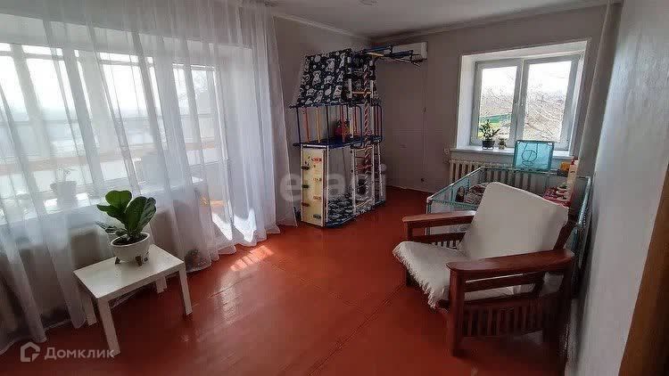 Продаётся 4-комнатная квартира, 72.1 м²