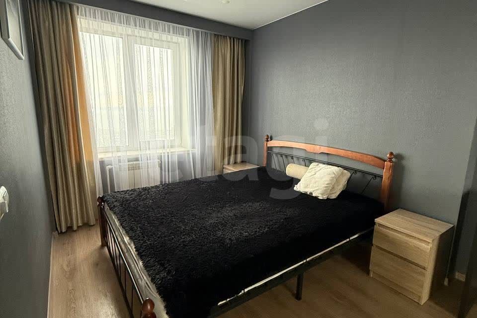 Сдаётся 1-комнатная квартира, 446.4 м²