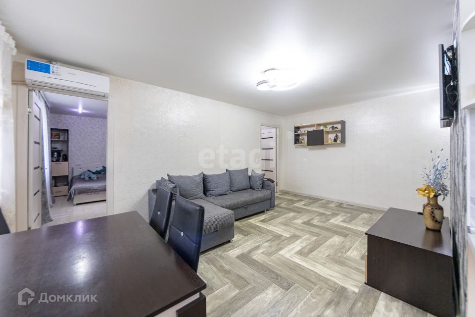 Продаётся 3-комнатная квартира, 51.1 м²
