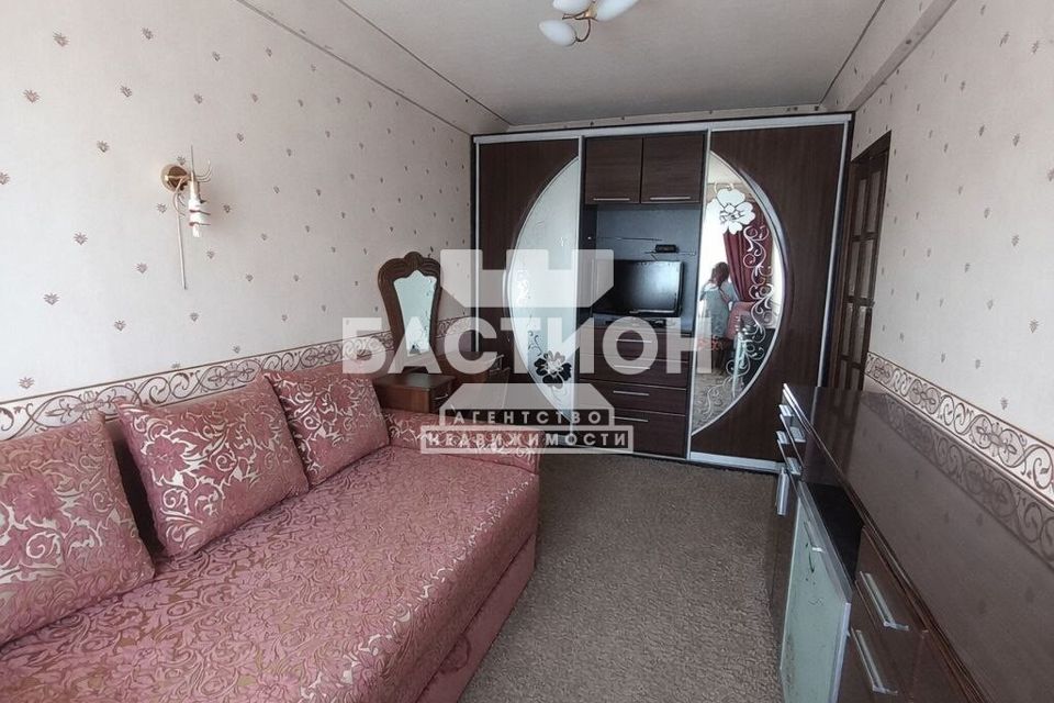 Продаётся 3-комнатная квартира, 56.7 м²