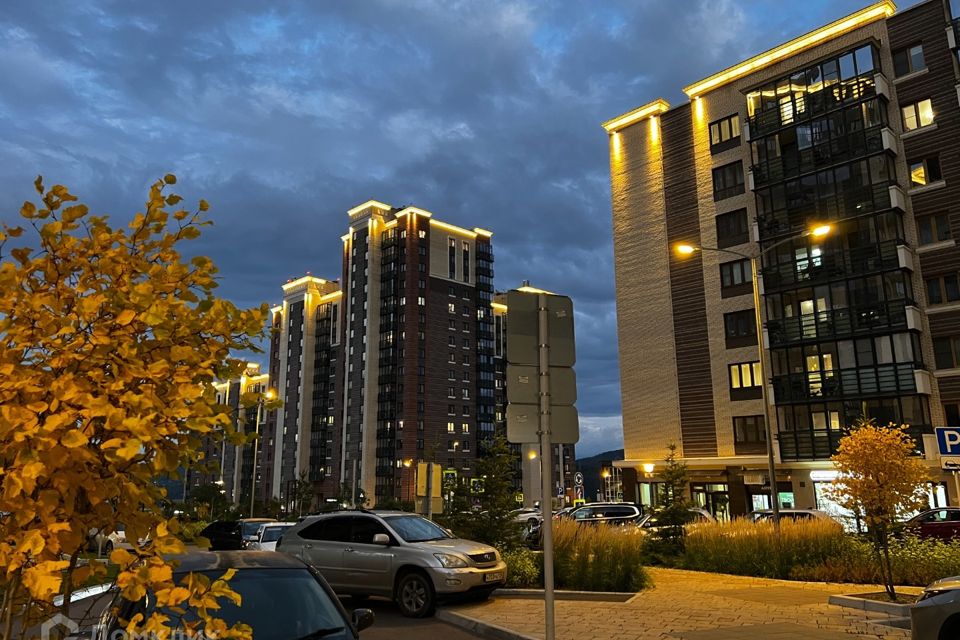Продаётся 2-комнатная квартира, 65 м²