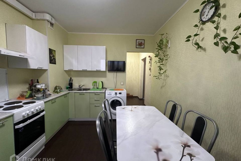 Продаётся 1-комнатная квартира, 40.2 м²