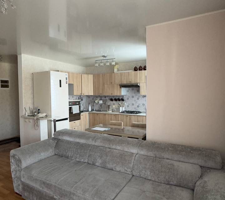 Сдаётся 4-комнатная квартира, 72 м²