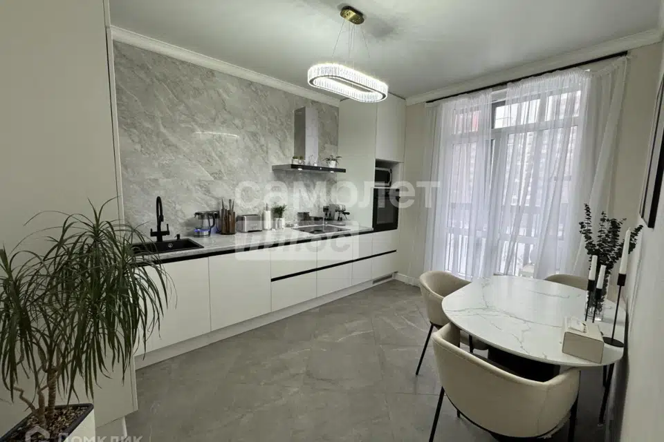 Продаётся 3-комнатная квартира, 74 м²