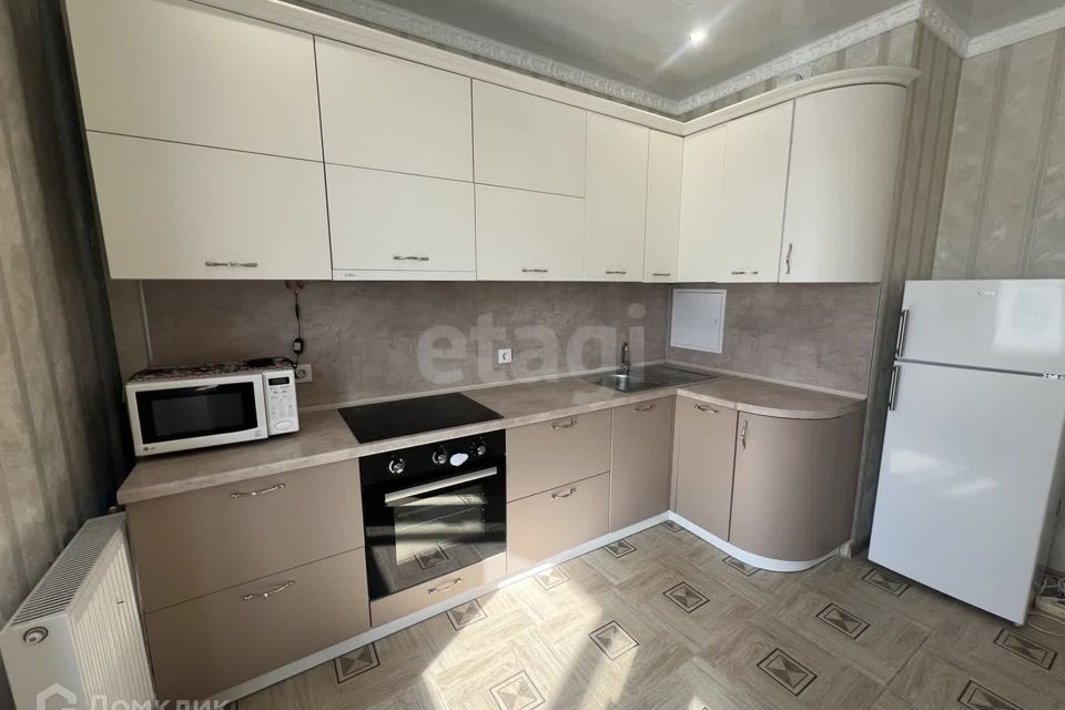 Сдаётся 1-комнатная квартира, 38 м²
