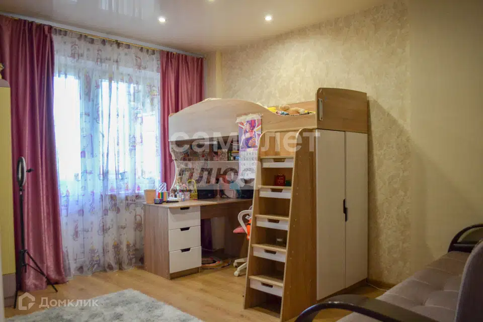 Продаётся 3-комнатная квартира, 104.9 м²