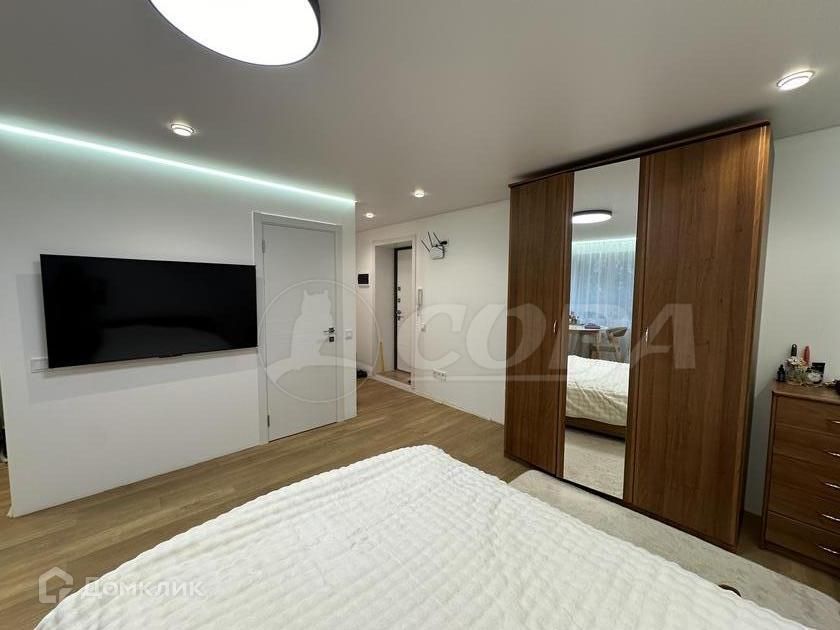 Продаётся 1-комнатная квартира, 62 м²